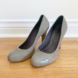 BCBG grey suede heels pumps